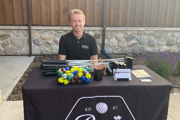 Golf-attendant-1000x667-1