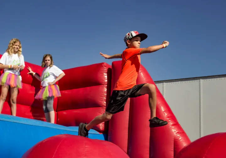 inflatable-wipeout-2